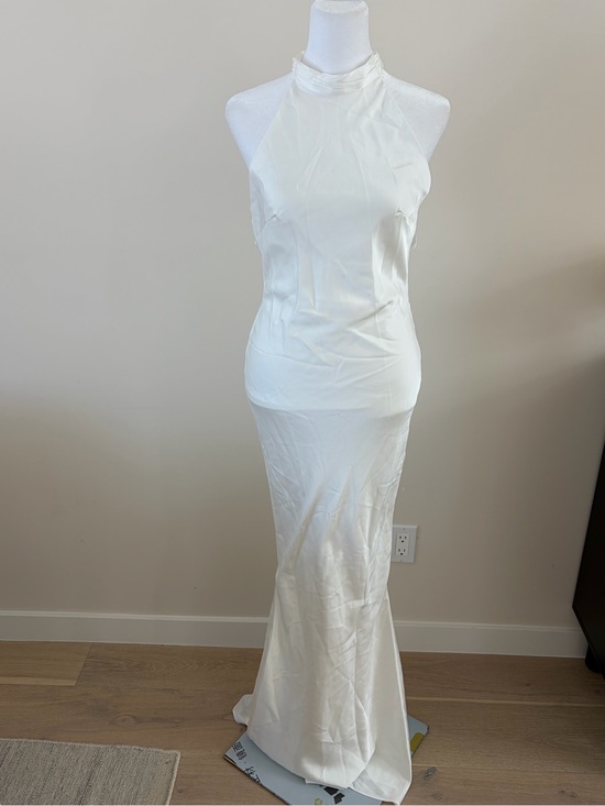 Kisserine Dresses & Skirts - Sleek White Halter Maxi Dress